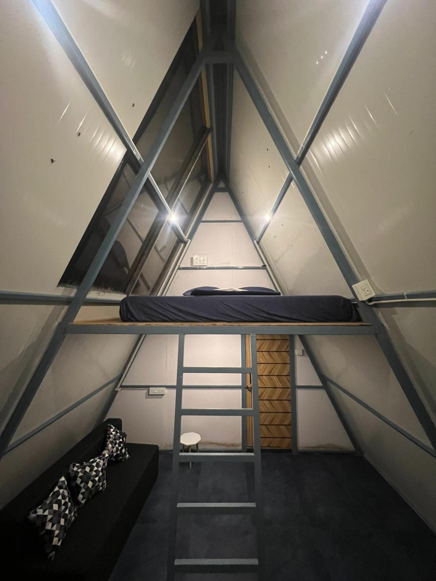 Goko Hostel جوكارنا المظهر الخارجي الصورة