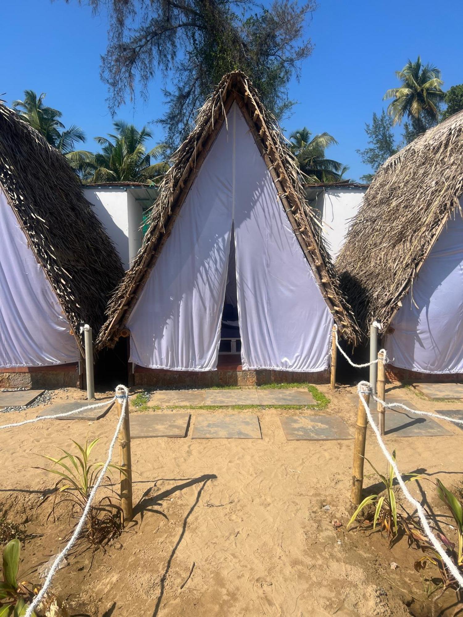 Goko Hostel جوكارنا المظهر الخارجي الصورة