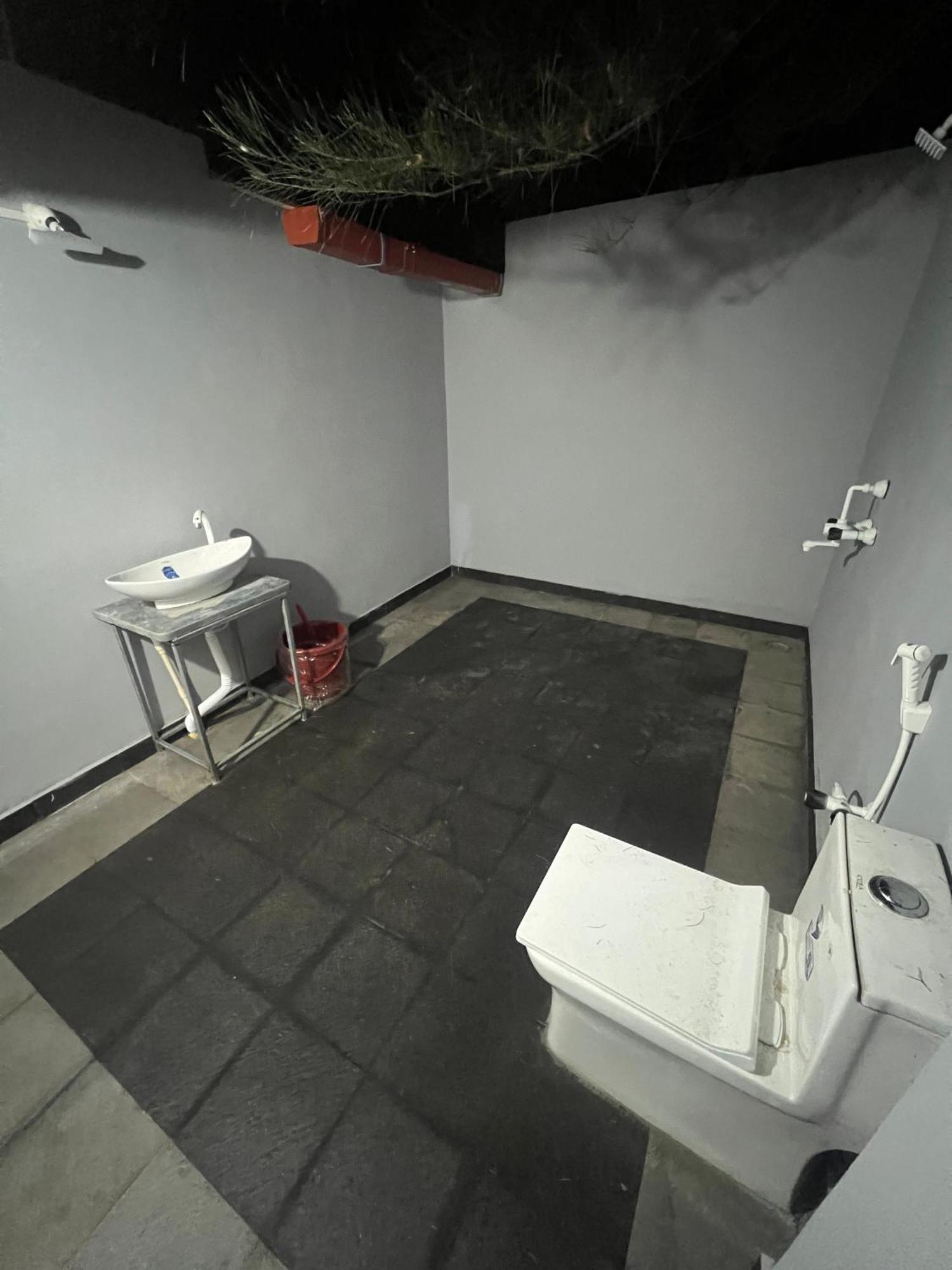 Goko Hostel جوكارنا المظهر الخارجي الصورة
