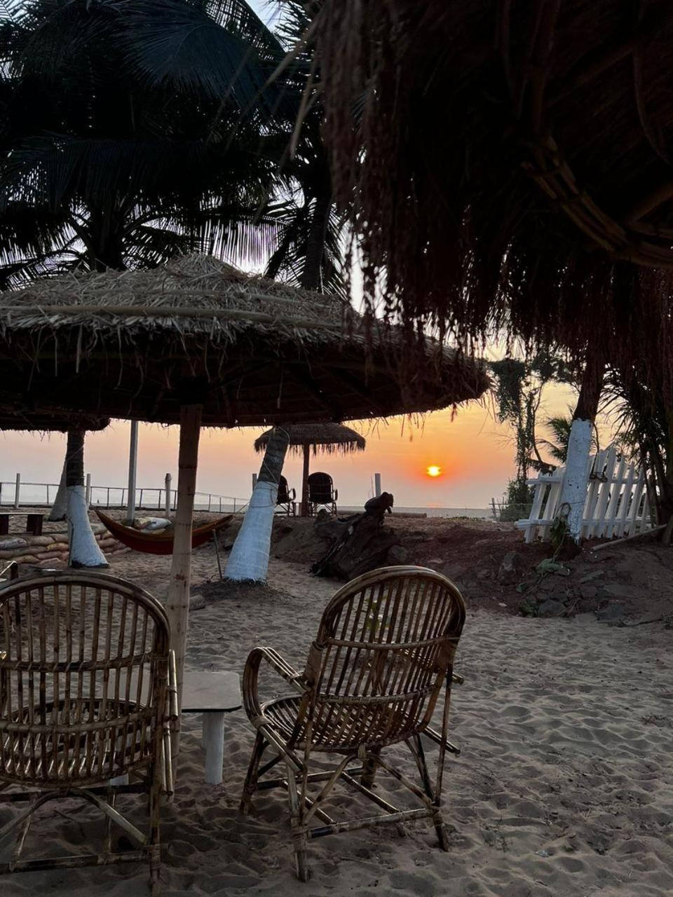Goko Hostel جوكارنا المظهر الخارجي الصورة