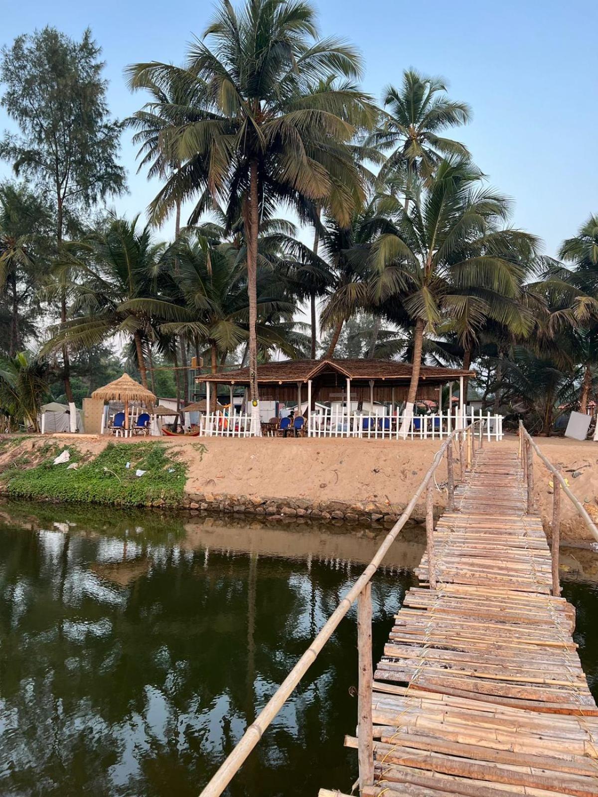 Goko Hostel جوكارنا المظهر الخارجي الصورة