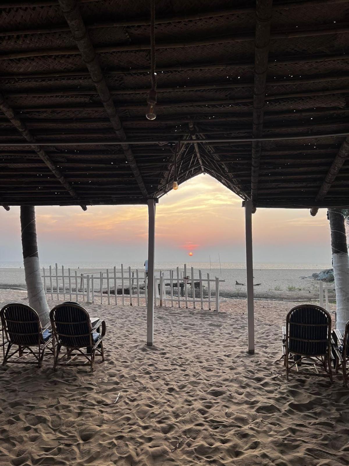 Goko Hostel جوكارنا المظهر الخارجي الصورة