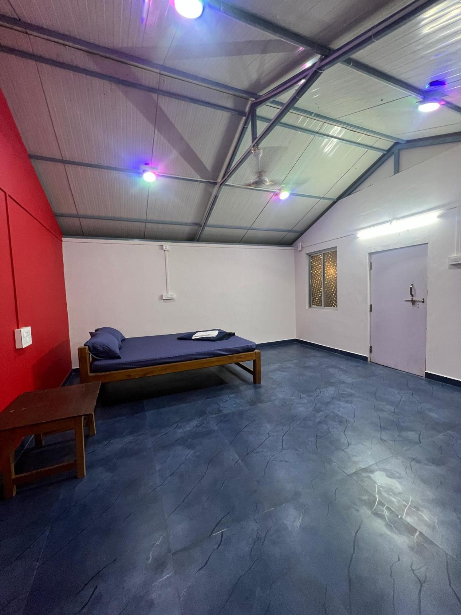 Goko Hostel جوكارنا المظهر الخارجي الصورة